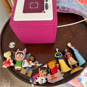 TONIES BOX Pink Kids Music Player with Figurines